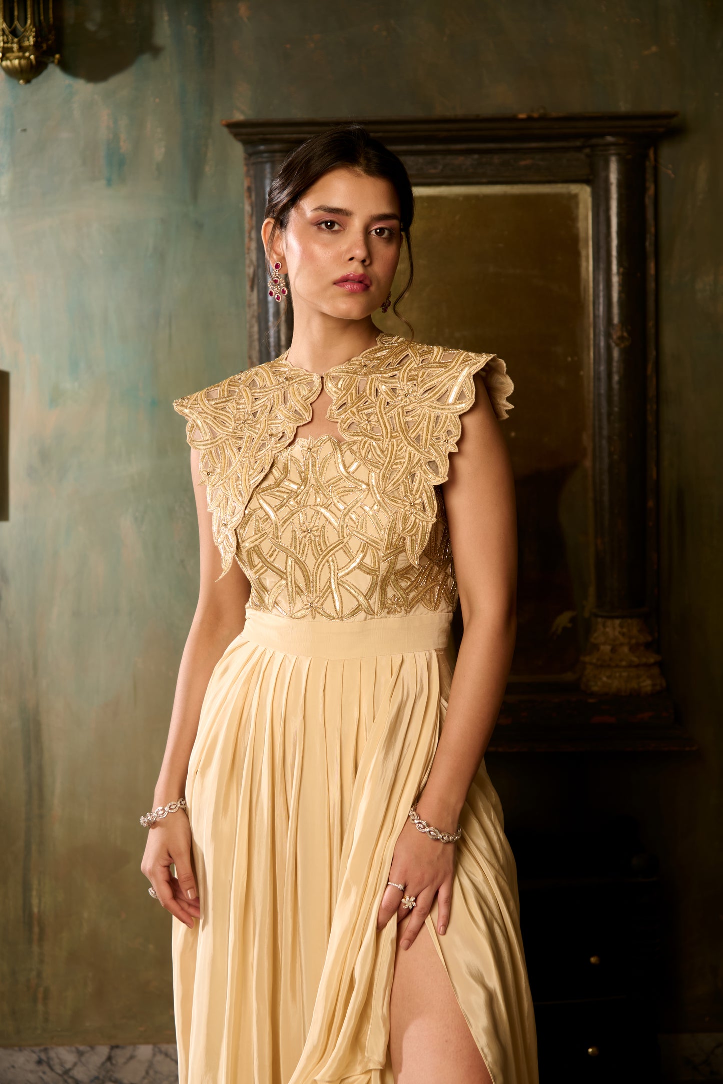 CUTWORK COLLAR DRAPE DRESS
