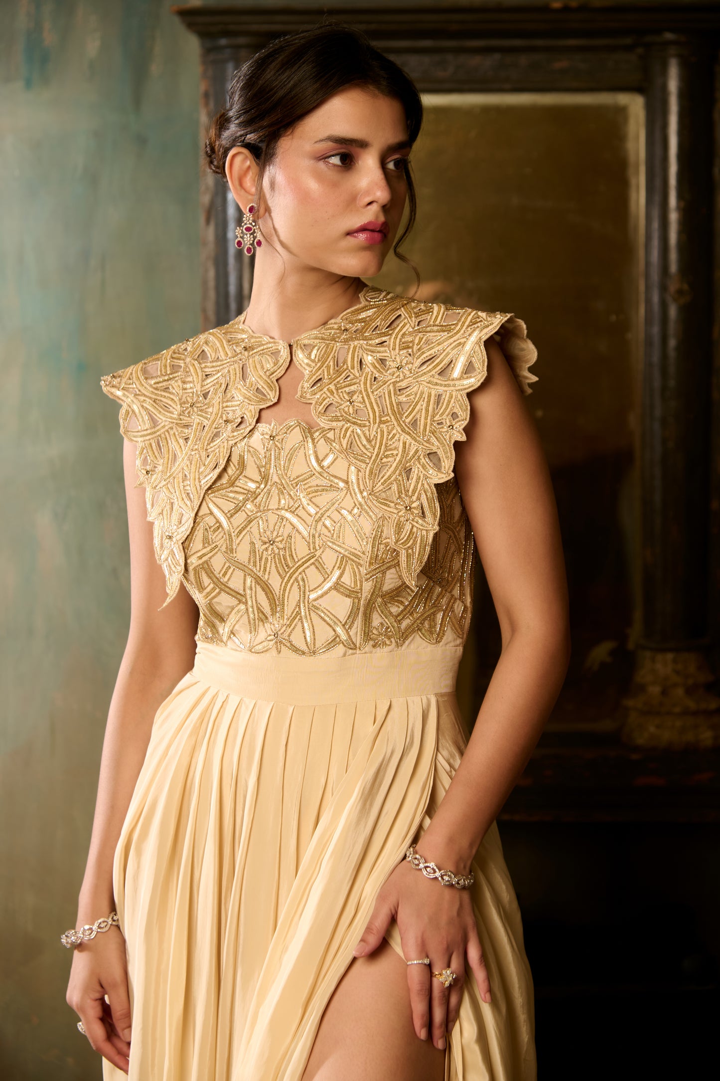 CUTWORK COLLAR DRAPE DRESS
