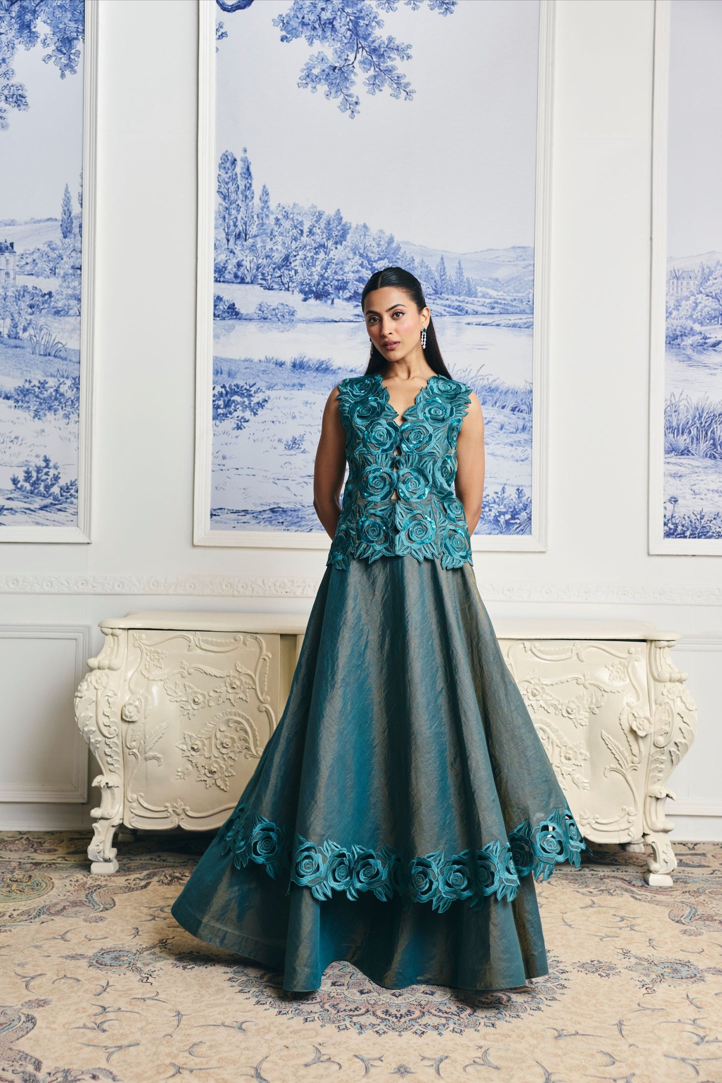 Nila Cutwork Set