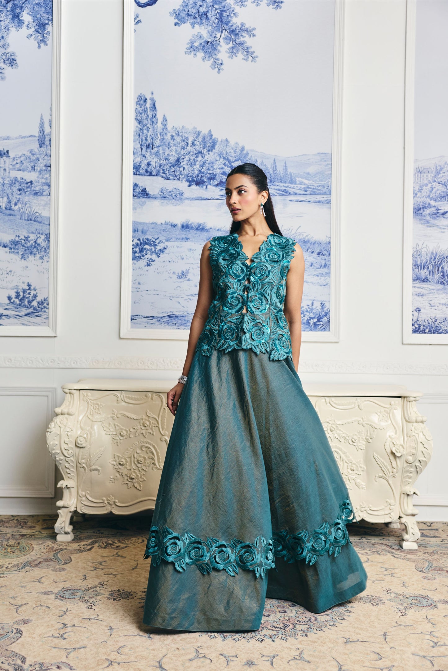 Nila Cutwork Set