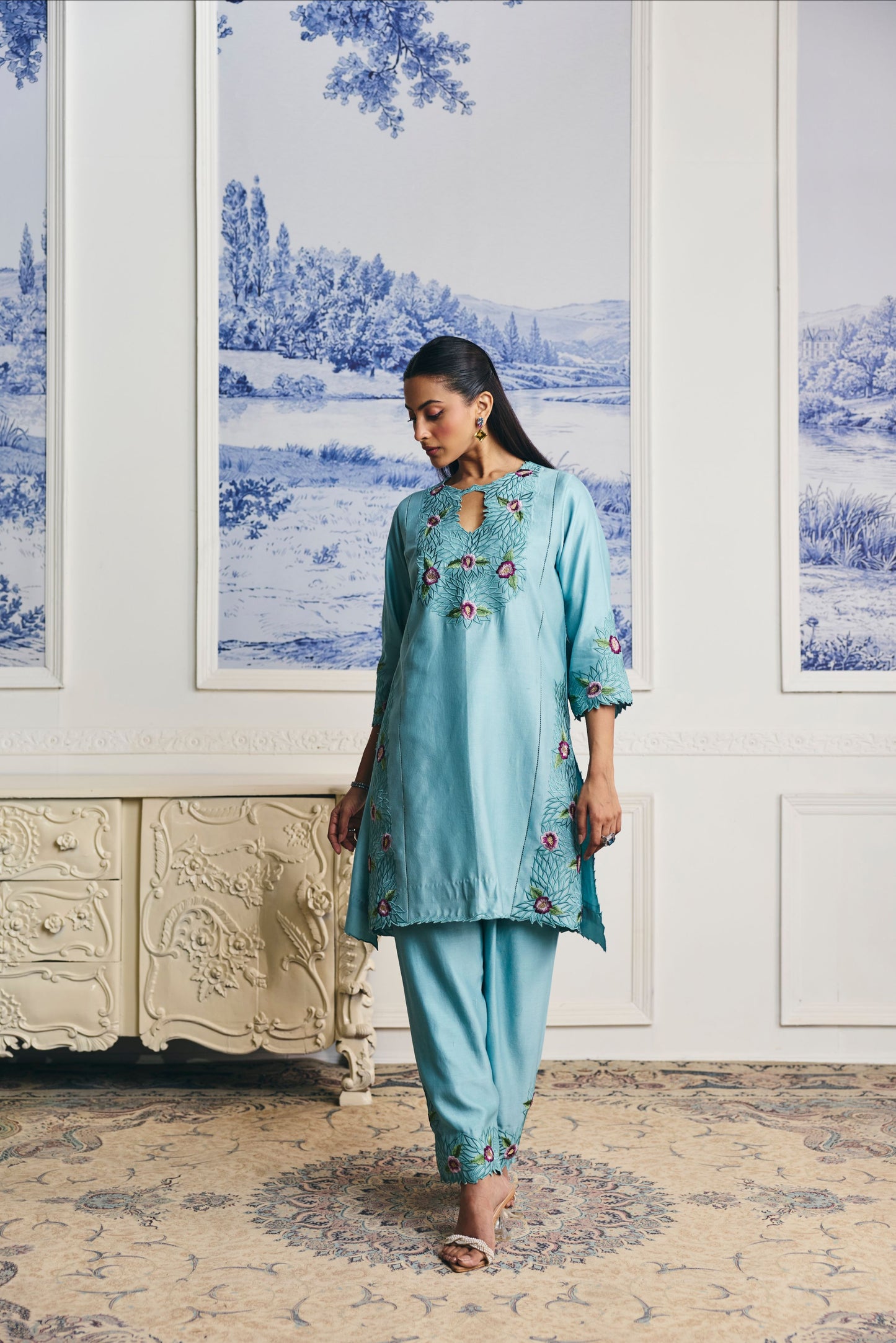 Nehmat Kurta Set