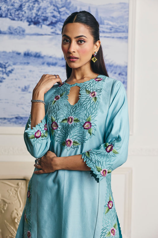 Nehmat Kurta Set